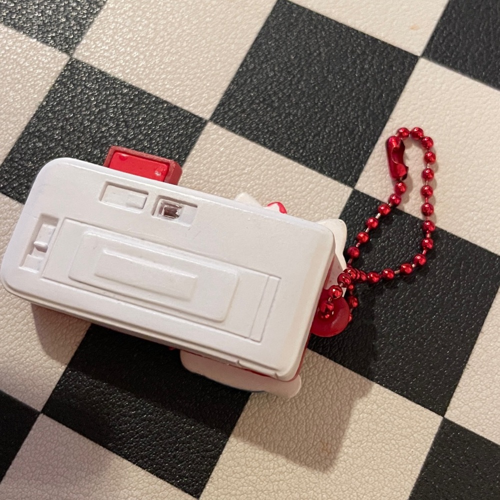 Hello Kitty Keychain Set - Picture 5 of 7